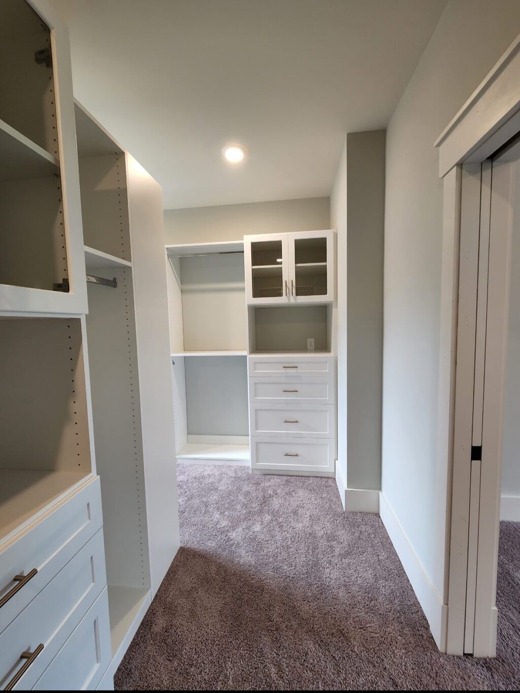 Instagram post from ohiocustomclosets. This post is in position 9.