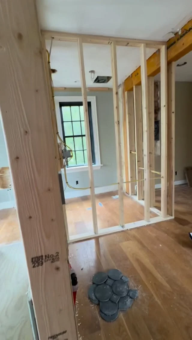 Instagram post from ohiocustomclosets. This post is in position 0.